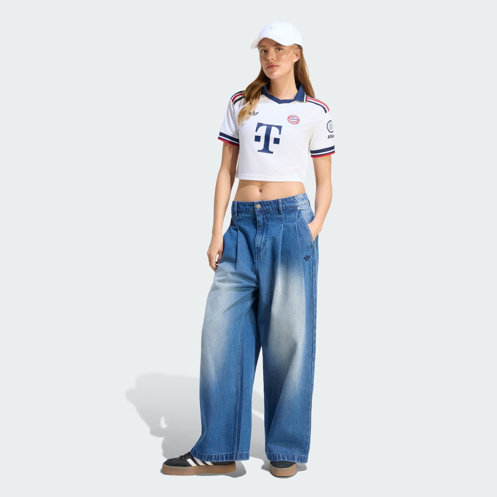 Camisa Feminina Cropped Adidas Bayern de Munique 2026/27 II Camisa Feminina Cropped Adidas Bayern de Munique 2026/27 II