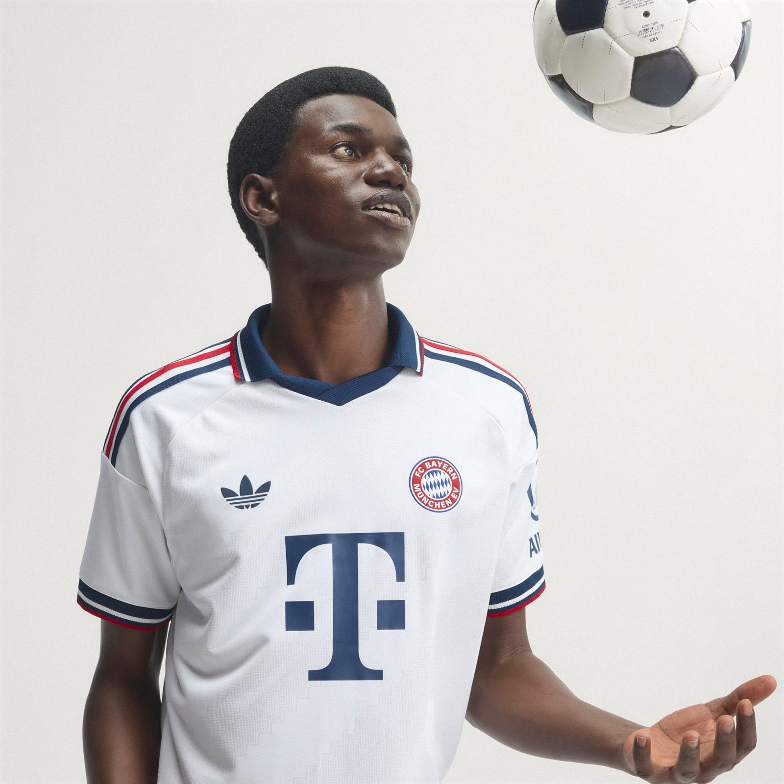 Camisa Adidas Bayern de Munique 2026/27 II Jogador Camisa Adidas Bayern de Munique 2026/27 II Jogador