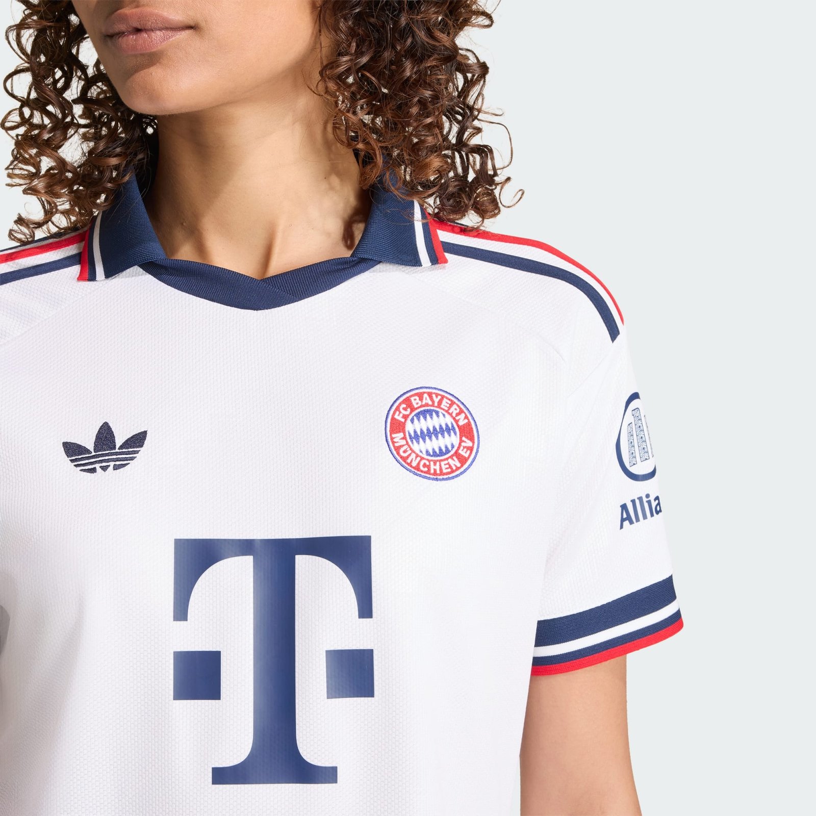 Camisa Feminina Adidas Bayern de Munique 2026/27 II Camisa Feminina Adidas Bayern de Munique 2026/27 II