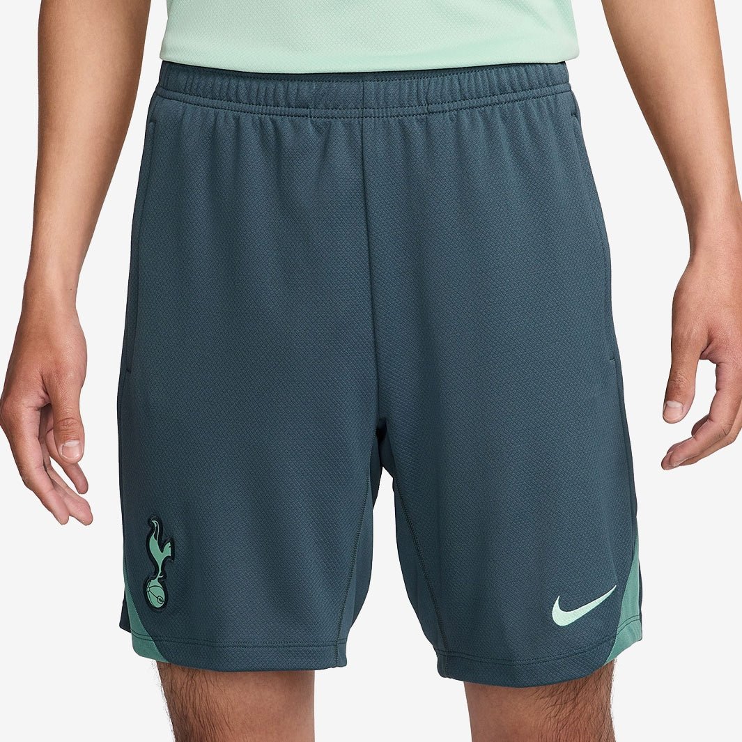Shorts Nike Tottenham FC 2024/25 Torcedor Shorts Nike Tottenham FC 2024/25 Torcedor