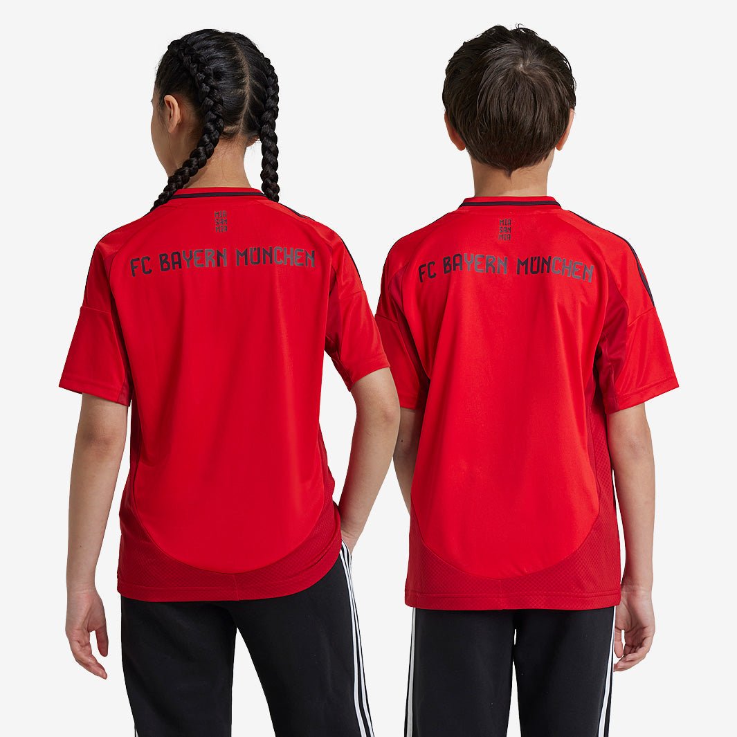 Conjunto Infantil adidas Bayern de Munique 2024/25 I Torcedor Conjunto Infantil adidas Bayern de Munique 2024/25 I Torcedor
