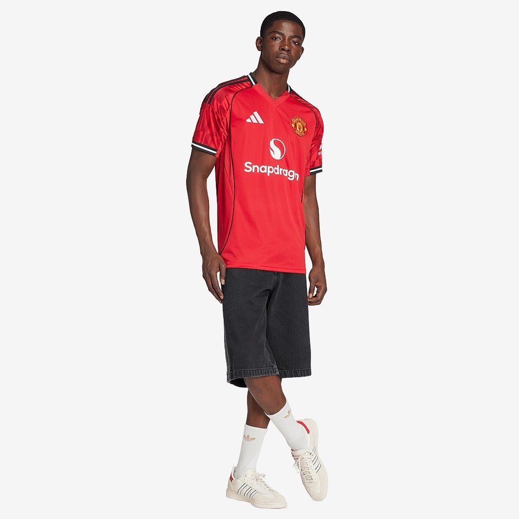 Camisa adidas Manchester United 2025/26 I Torcedor Camisa adidas Manchester United 2025/26 I Torcedor