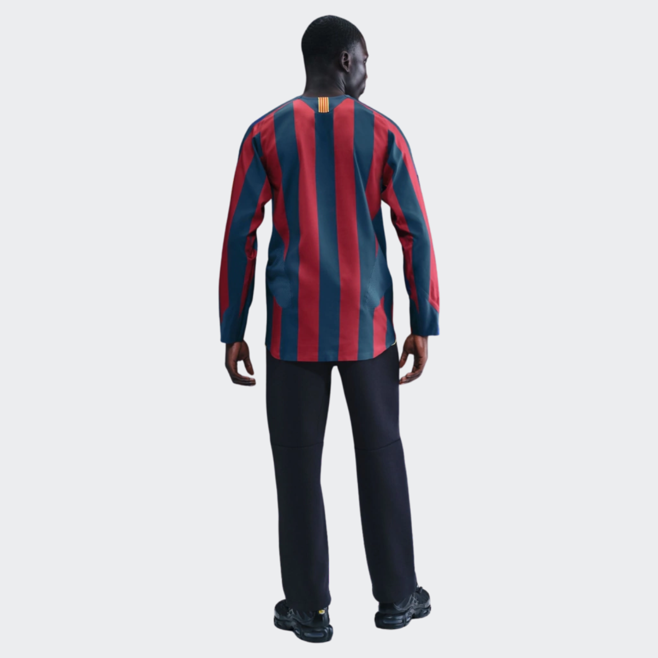Camisa Barcelona Retrô Home 2005/2006 Torcedor Nike Masculino Camisa Barcelona Retrô Home 2005/2006 Torcedor Nike Masculino