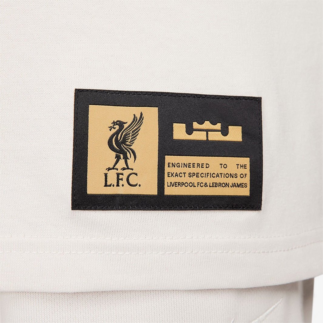 Camisa Nike LeBron James Liverpool FC Camisa Nike LeBron James Liverpool FC