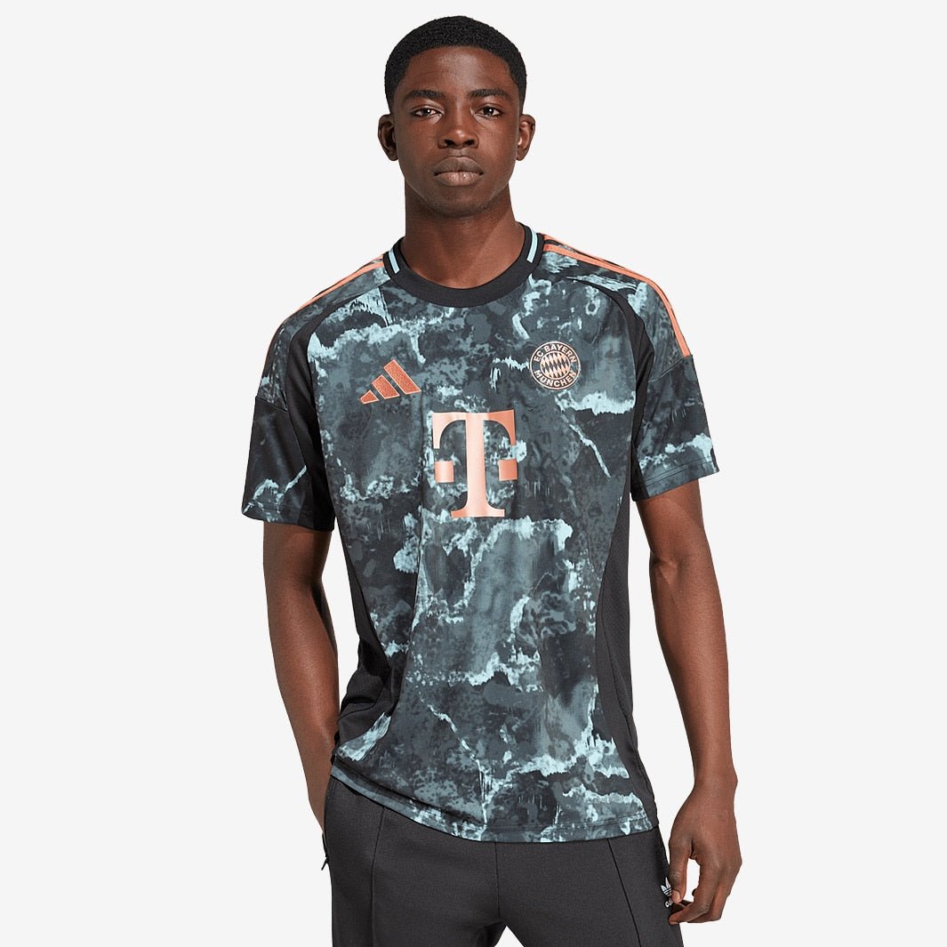 Camisa adidas Bayern de Munique 2024/25 II Torcedor Camisa adidas Bayern de Munique 2024/25 II Torcedor