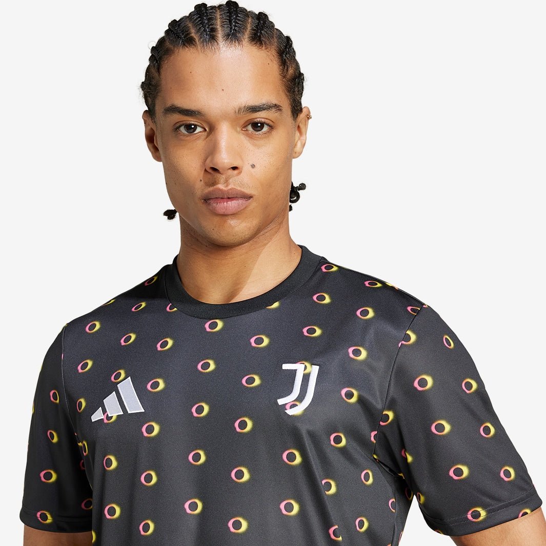 Camisa adidas Juventus FC 2024/25 Pré-Jogo Camisa adidas Juventus FC 2024/25 Pré-Jogo