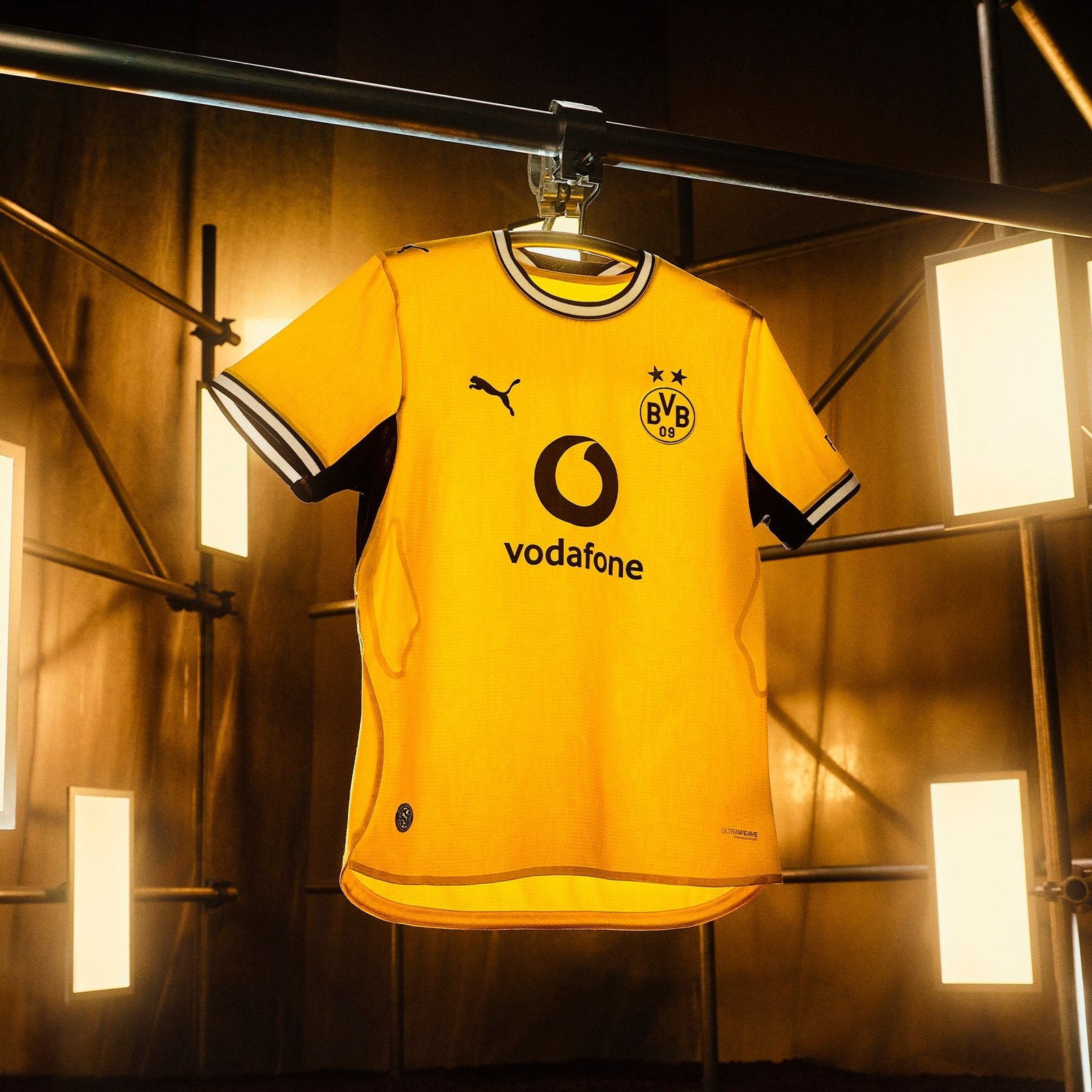 Conjunto Infantil Puma Borussia Dortmund 2026/27 I Conjunto Infantil Puma Borussia Dortmund 2026/27 I
