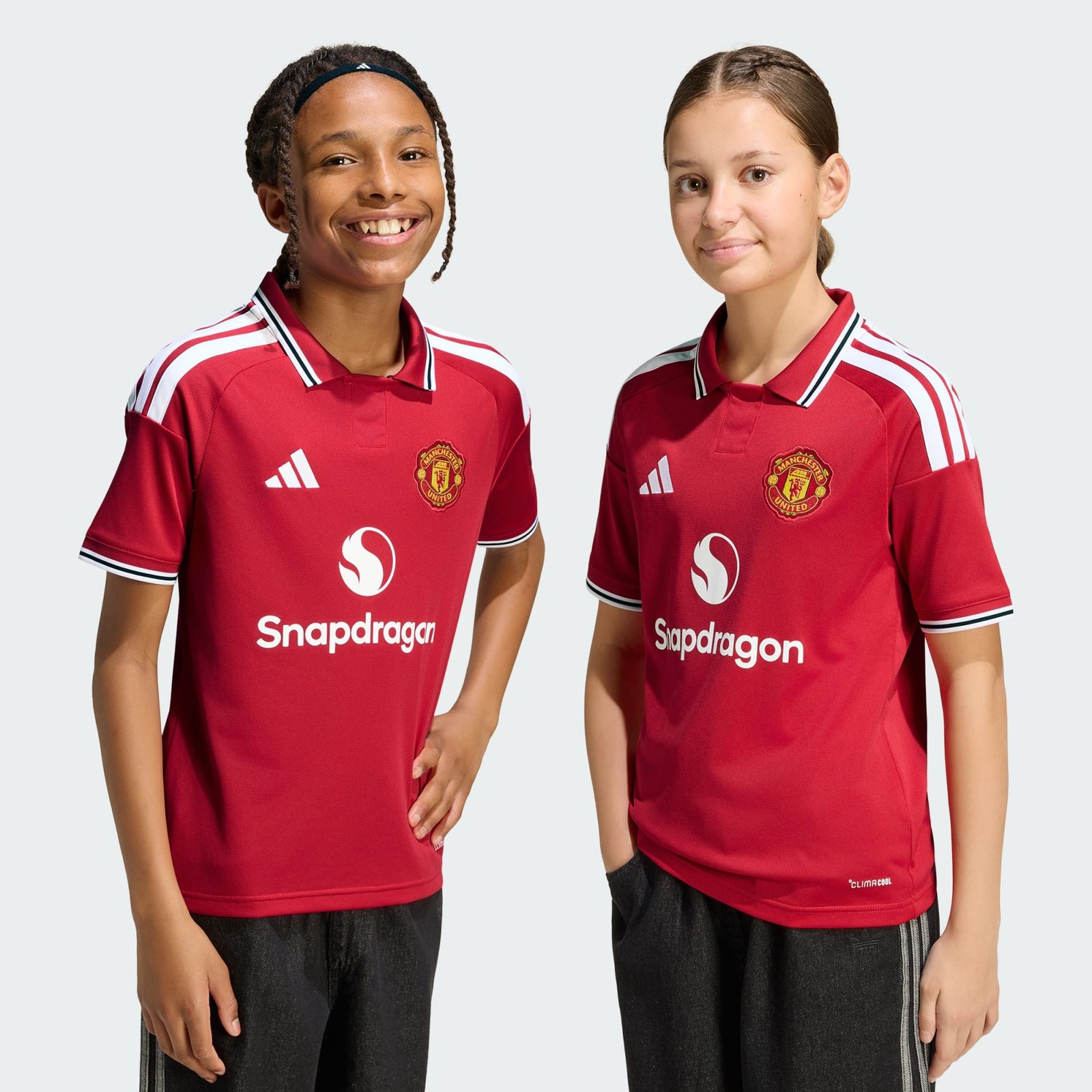 Conjunto Infantil Adidas Manchester United 2026/27 I Conjunto Infantil Adidas Manchester United 2026/27 I