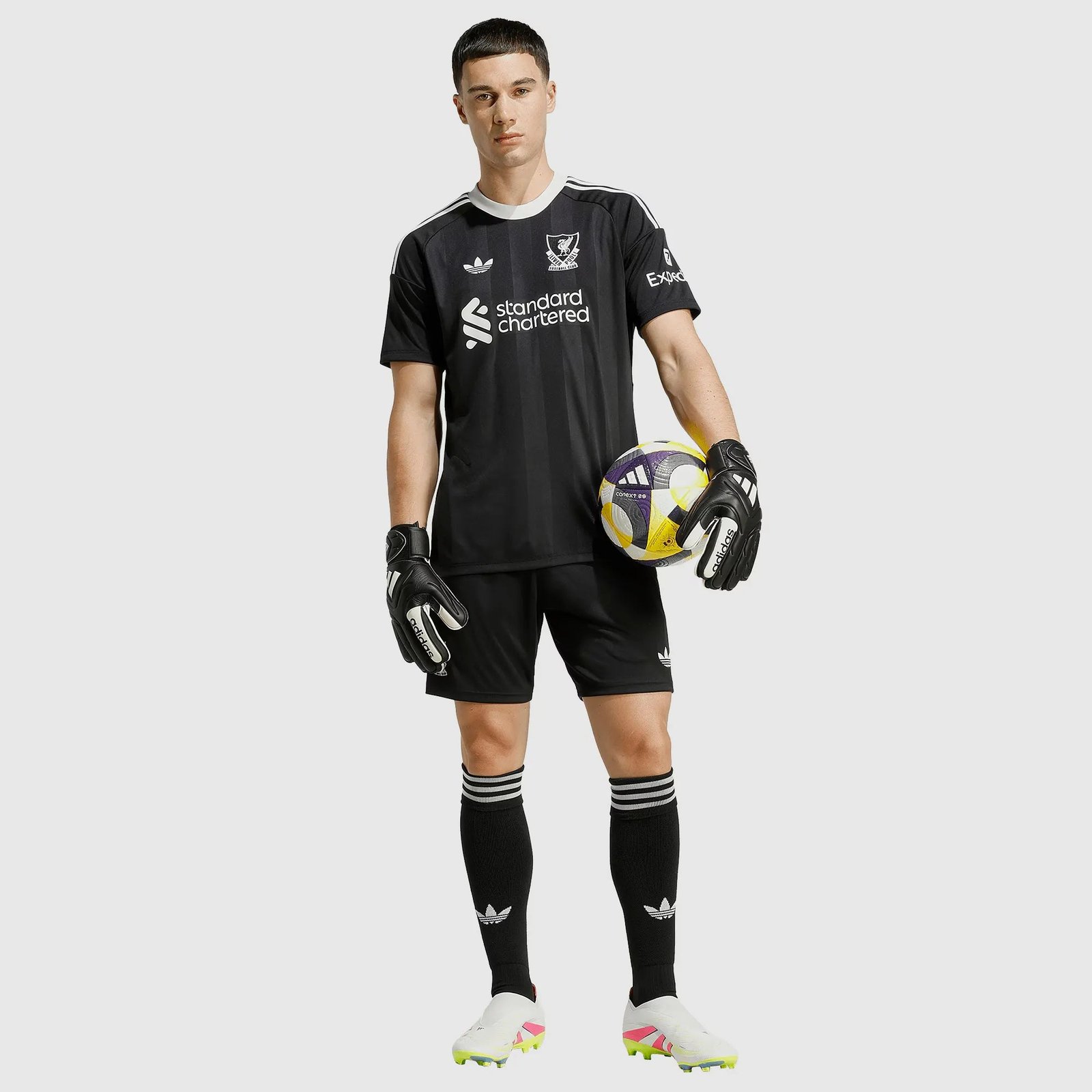 Shorts Adidas Liverpool 2025/26 III Goleiro Shorts Adidas Liverpool 2025/26 III Goleiro