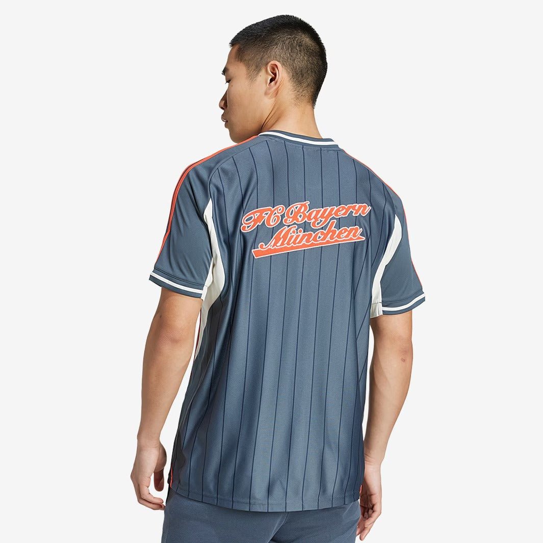 Camisa adidas Bayern de Munique 2025/26 Baseball Trikot Camisa adidas Bayern de Munique 2025/26 Baseball Trikot