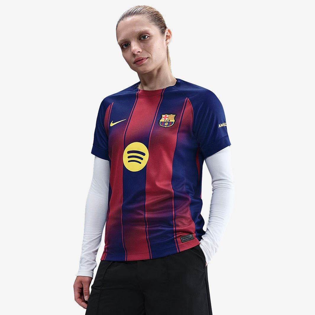Camisa Feminina Nike Barcelona 2025/26 Torcedor Camisa Feminina Nike Barcelona 2025/26 Torcedor