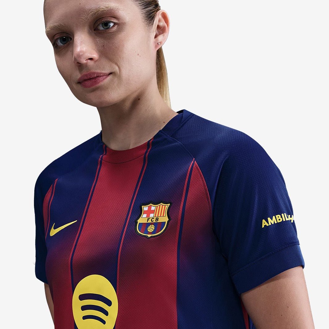 Camisa Feminina Nike Barcelona 2025/26 Torcedor Camisa Feminina Nike Barcelona 2025/26 Torcedor