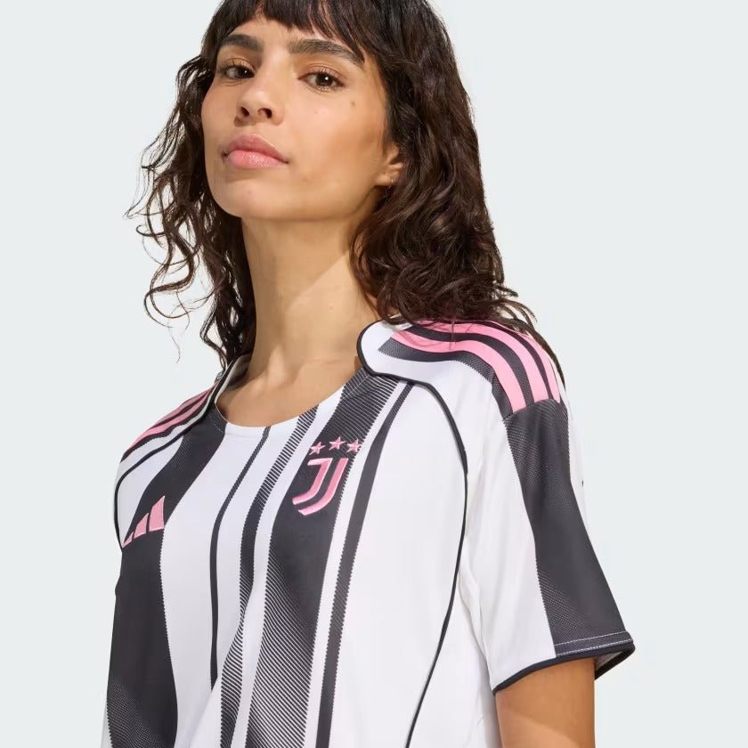 Camisa Feminina adidas Juventus FC 2025/26 I Camisa Feminina adidas Juventus FC 2025/26 I